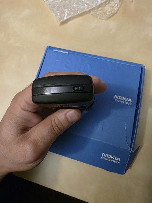 Nokia 8910i liber de retea