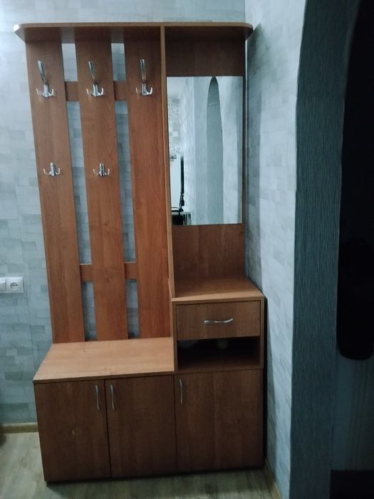 Продам прихожую!!!
