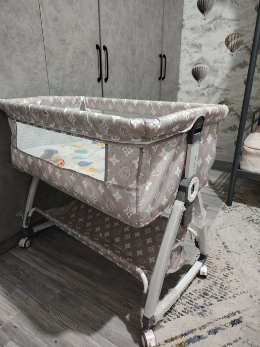 Продам детский манеж