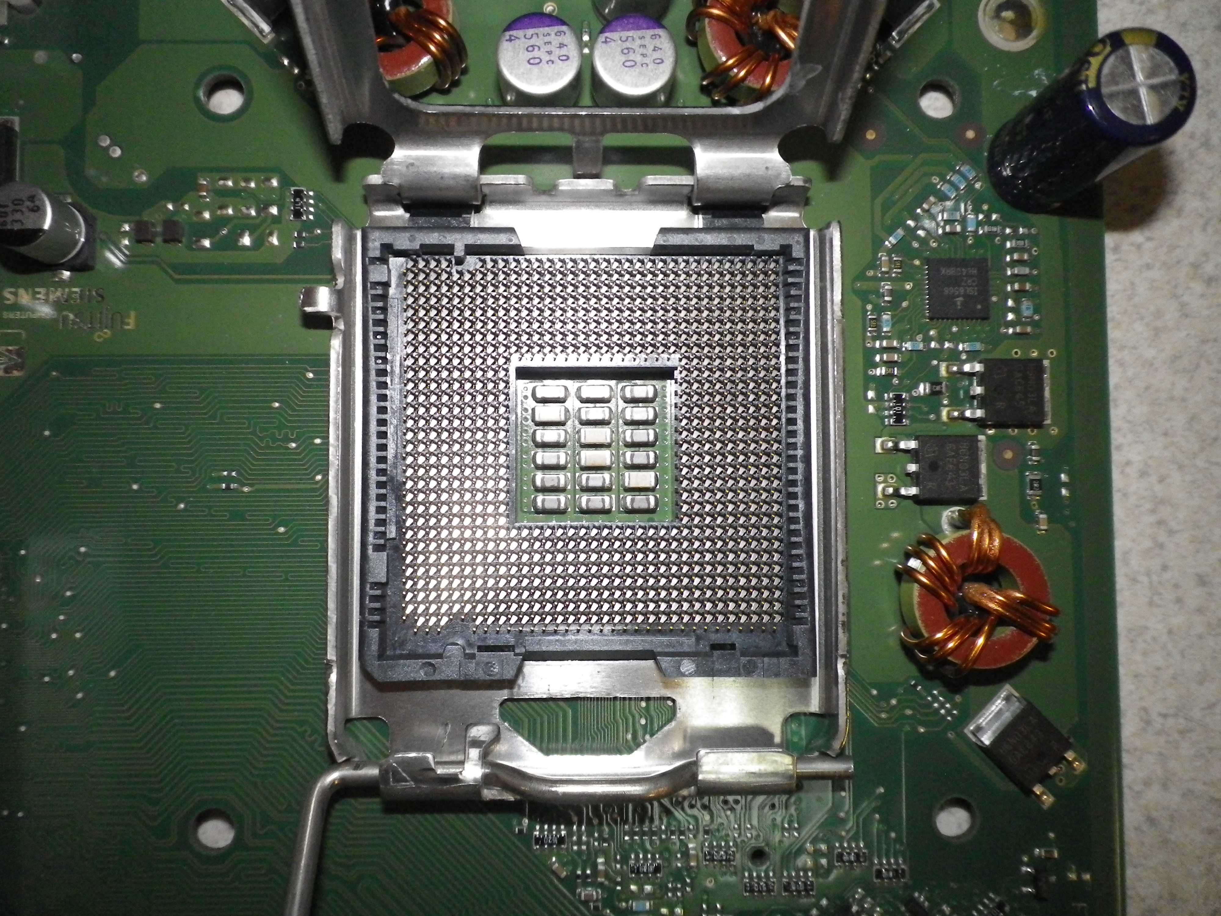Комплект Fujitsu Siemens D2151-A1/Pentium 4 531 3.00GHz/Kingston 2GB