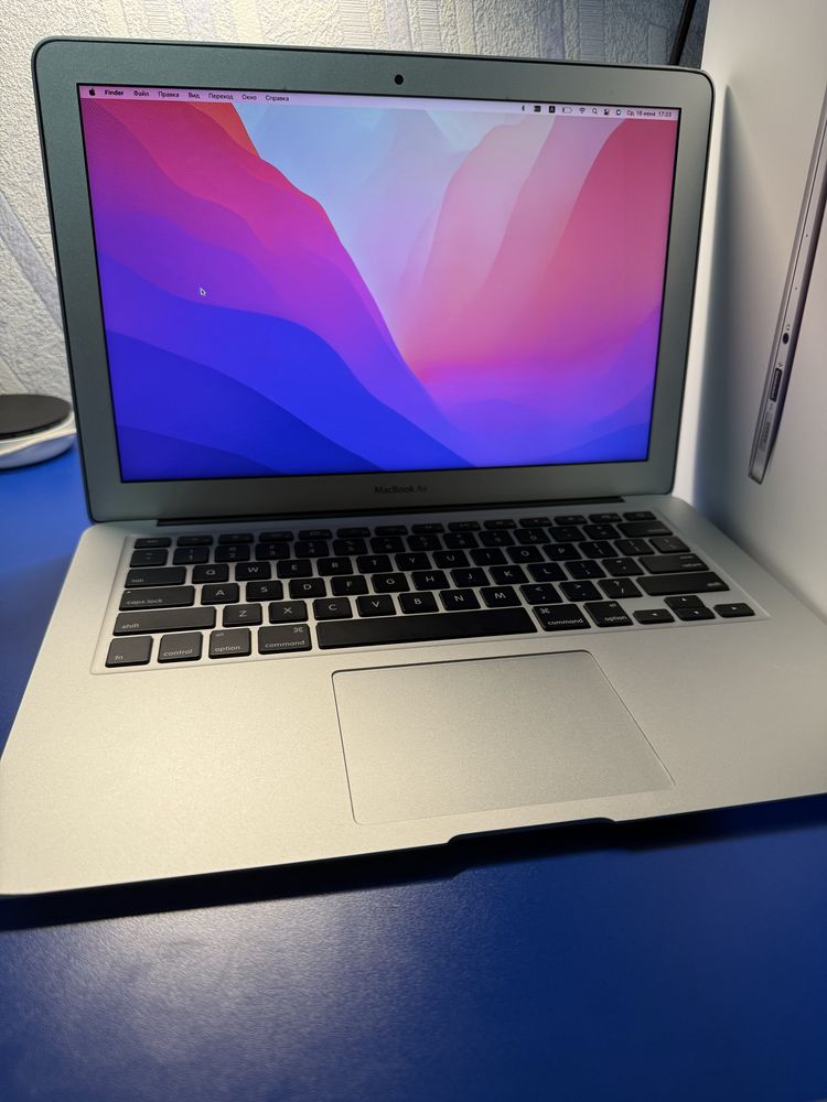 MacBook Air 2017 | 13” | Core i5 | 128GB SSD | Хорошее состояние