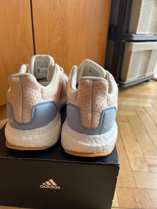 Маратонки adidas GX3976