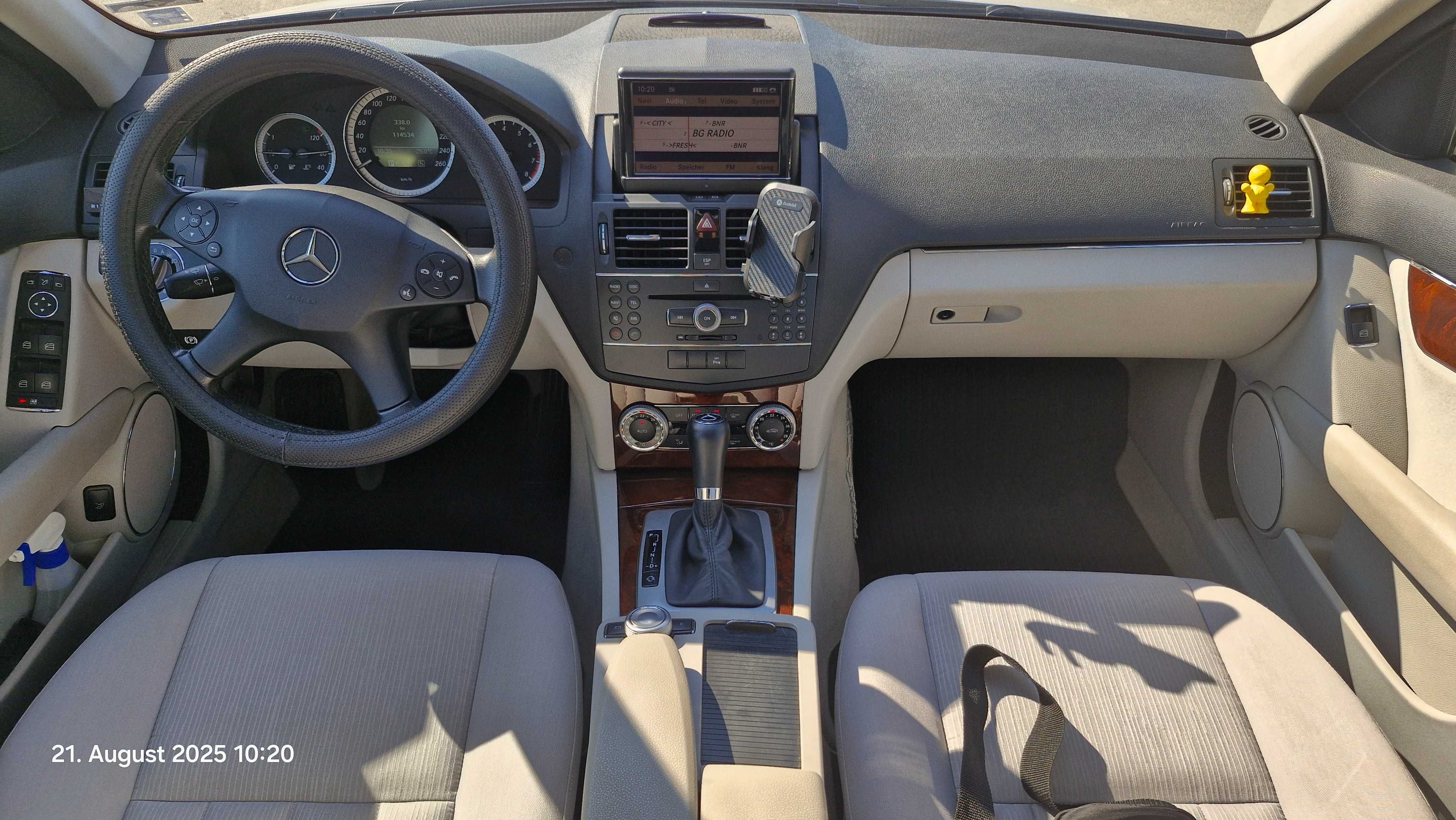 Mercedes-Benz C 230