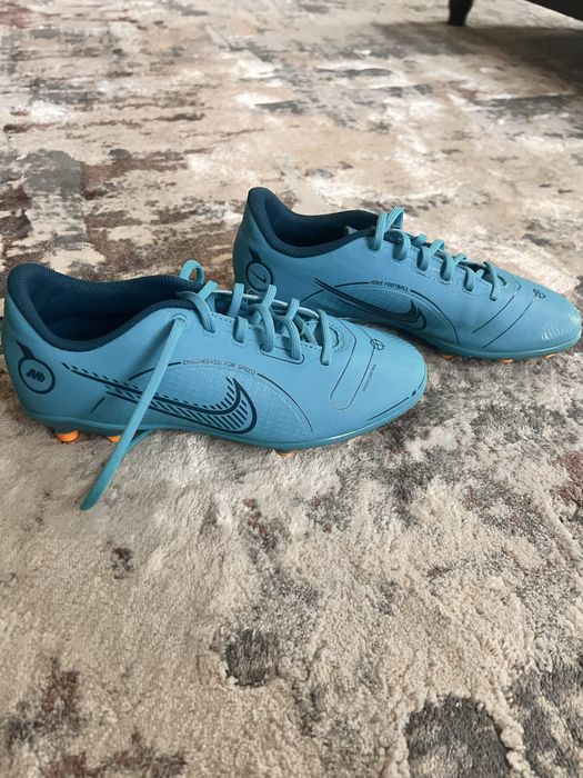adidasi fotbal nike mercurial