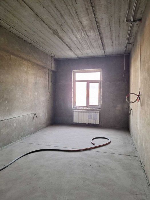 Продаётся 4-х комн. кварт. в новостройке 160кв.м Яккасар.район!