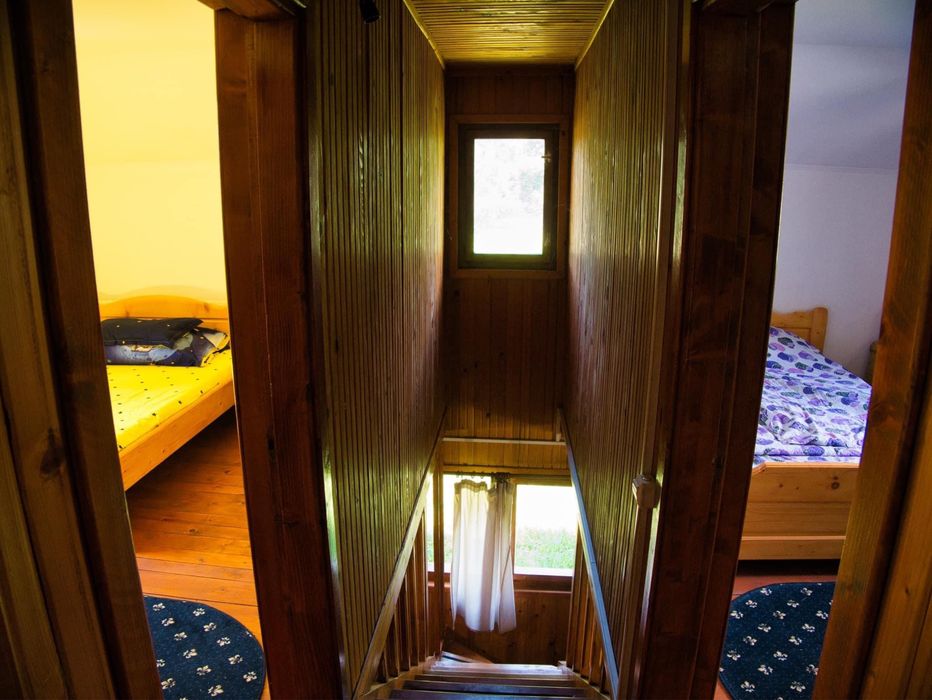 Cabana rustica de inchiriat