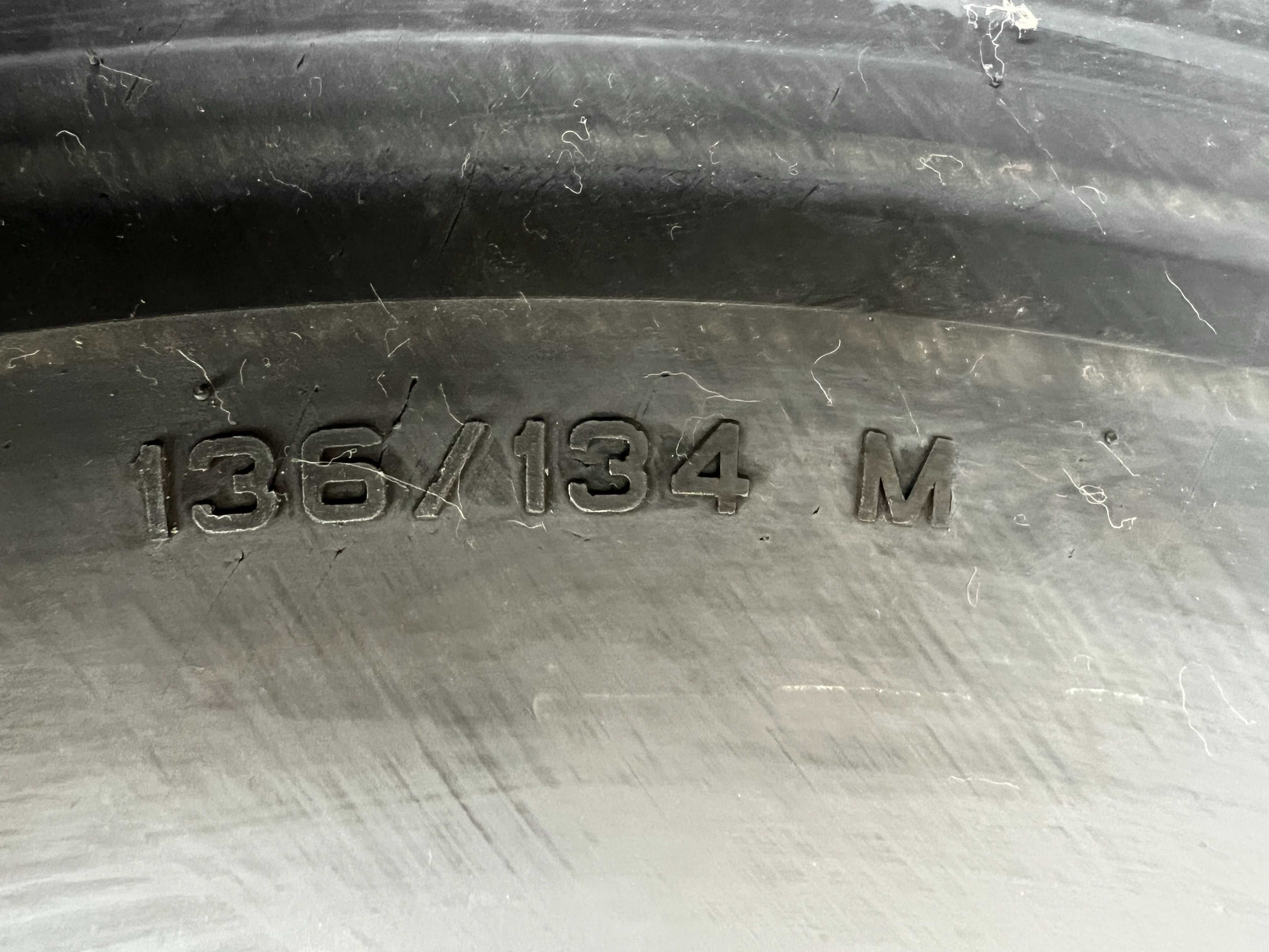 1 тежкотоварна гума 245/70R17.5 Pirelli FR85 Amaranto 136/134M