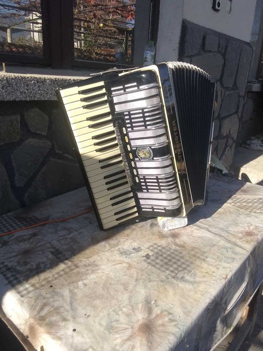 Акордеон велтмеистер