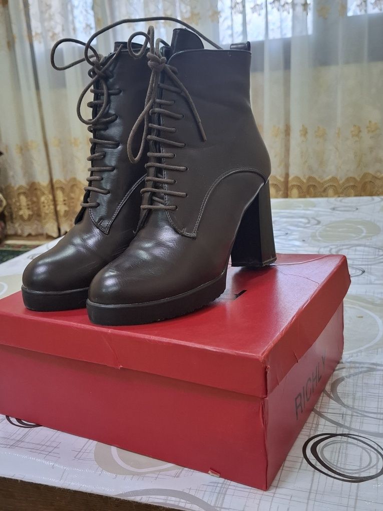 Ayollar Etigi, qishgi