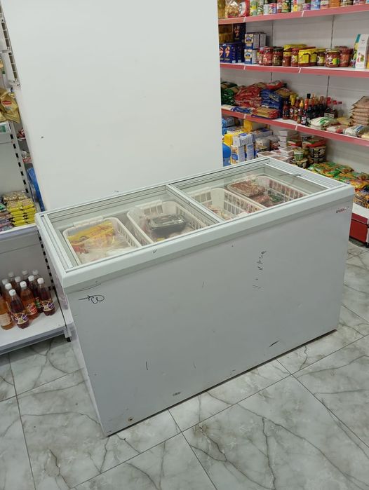 Морозильник для магазина