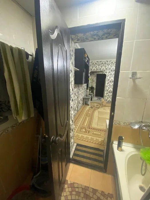Продаю 1 комнатную квартиру Янгихаёт Спутник 4