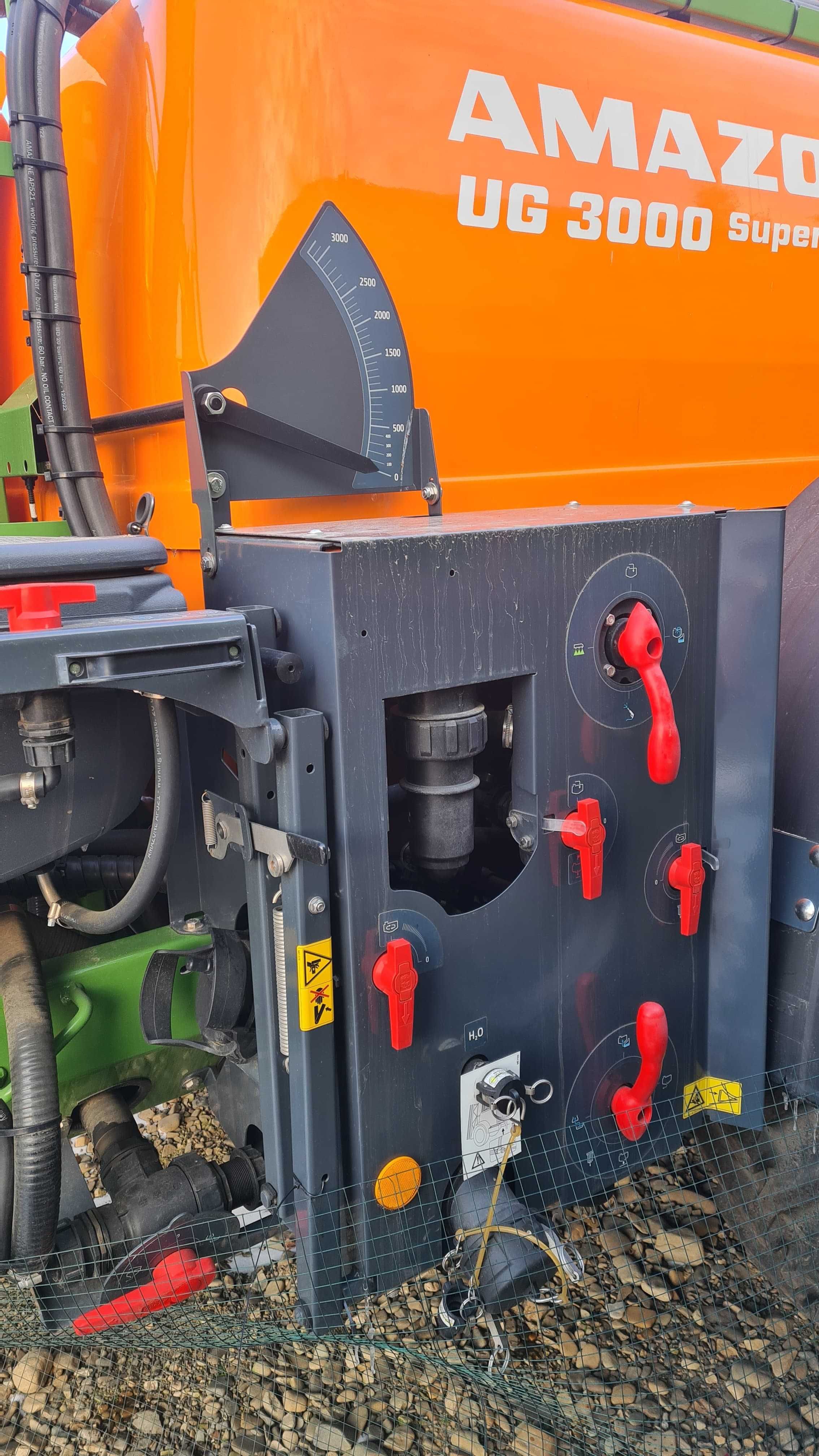 Instalatie de erbicidat tractata Amazone UG 3000 Super