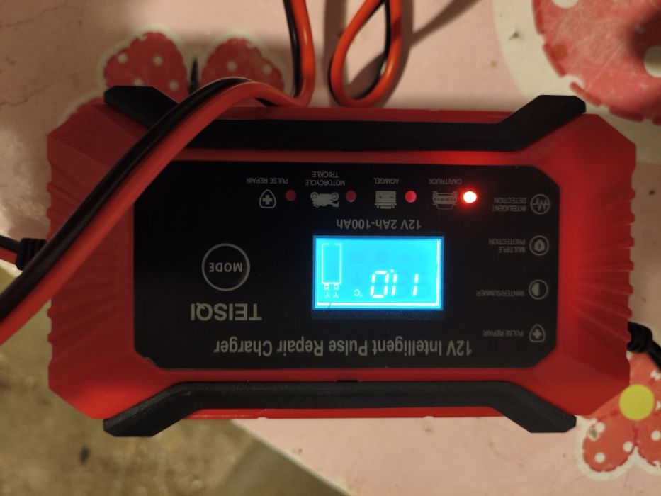 Redresor inteligent 12V 6A – pentru baterii până la 100Ah