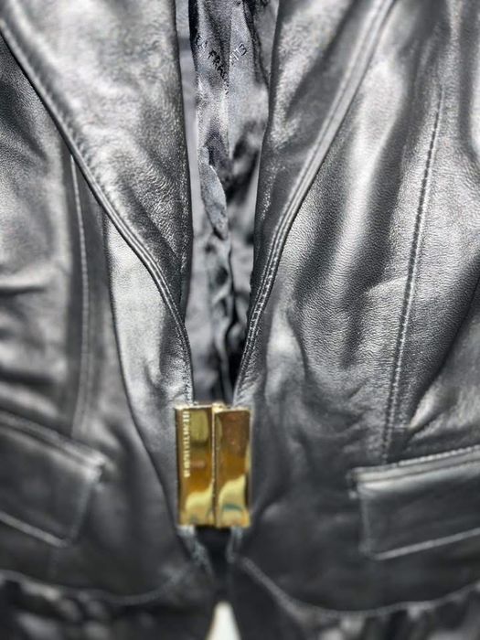 Стилно дамско яке Elisabetta Franchi-Черна еко кожа,елегантен силует