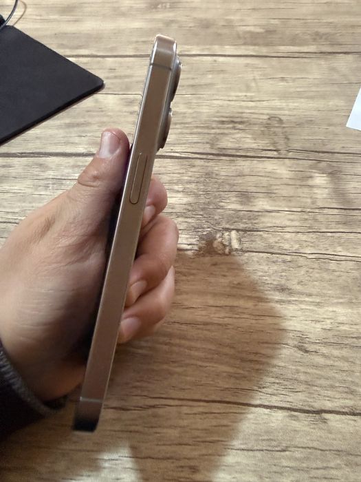 Iphone 15 pro sim+esim