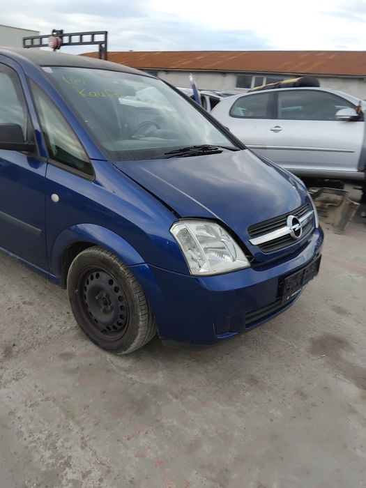 Bara fata Opel Meriva 1.3 cdti