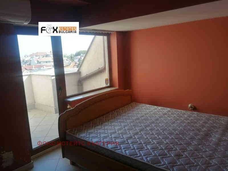 Продава се Тристаен апартамент в Пловдив, Център - 93 кв.м за 1612 €/кв.м - Снимка #4