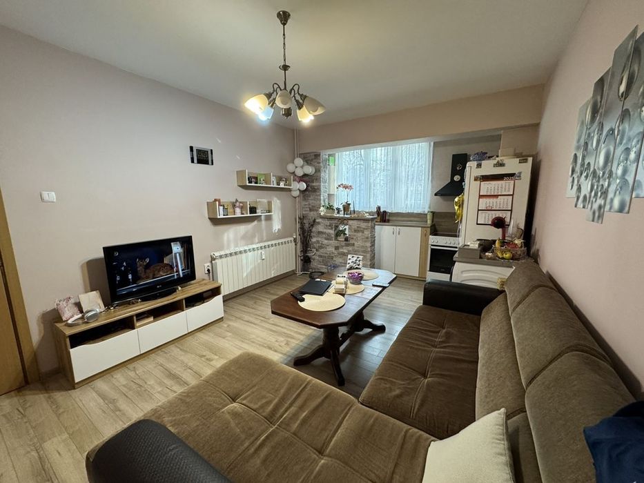 Тристаен апартамент в ж.к. Дружба 1! Имот с отлична локация!