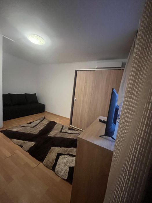 Garsoniera de inchiriat Pacii Militari