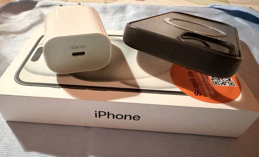 Iphone 15 Black 128 Gb + Incarcator 30W