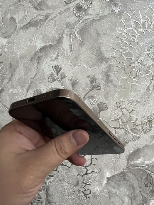 Iphone 16 pro 256 gb desert