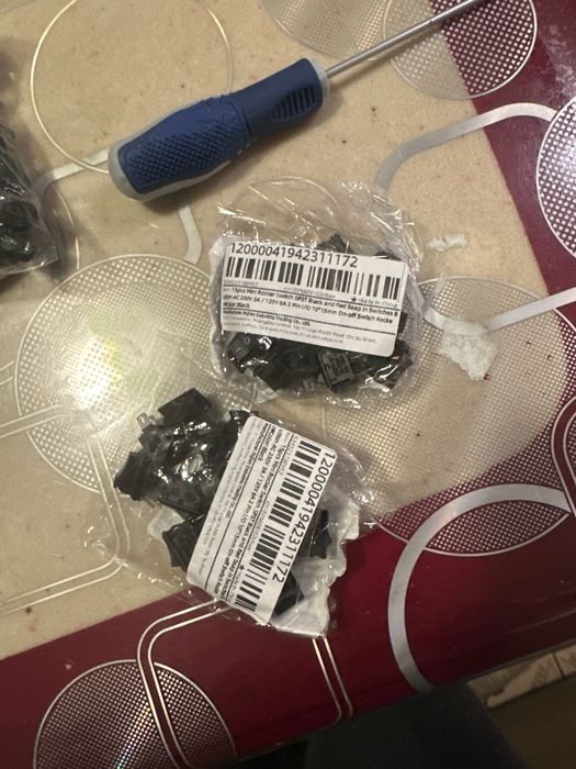 Mini întrerupător închidere deschidere circuit