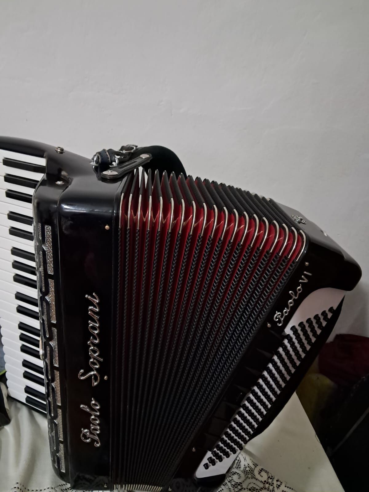 Vând acordeon Italian 120 basi
