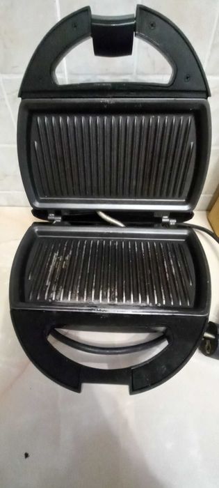 Gratar electric, sandwishmaker