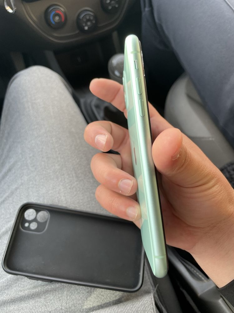 Iphone 11. Sotiladi