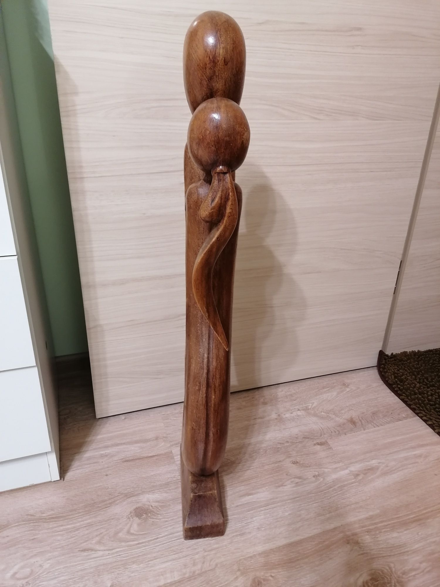 Дървена статуетка