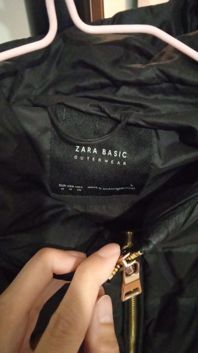 Продам куртку Zara 42 размер