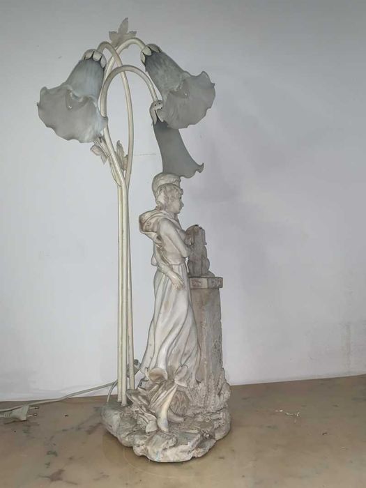 Veioza lampa scena galanta epoca indragostiti