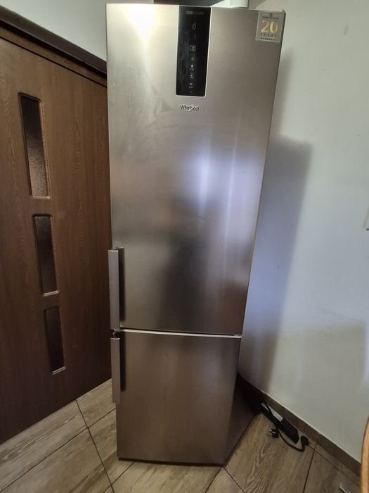 Vând combina frigorifica Whirlpool