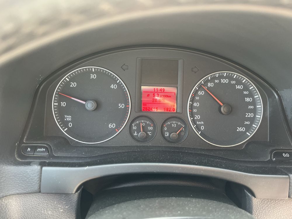 VW golf  5+ 2.0 дизел