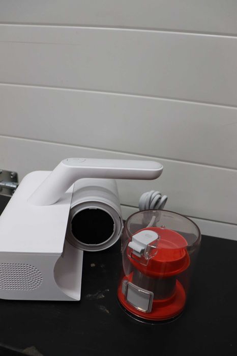 XIAOMI Dust Mite Vacuum 2 Всмукателна мощност 12000Pa, UV светлина