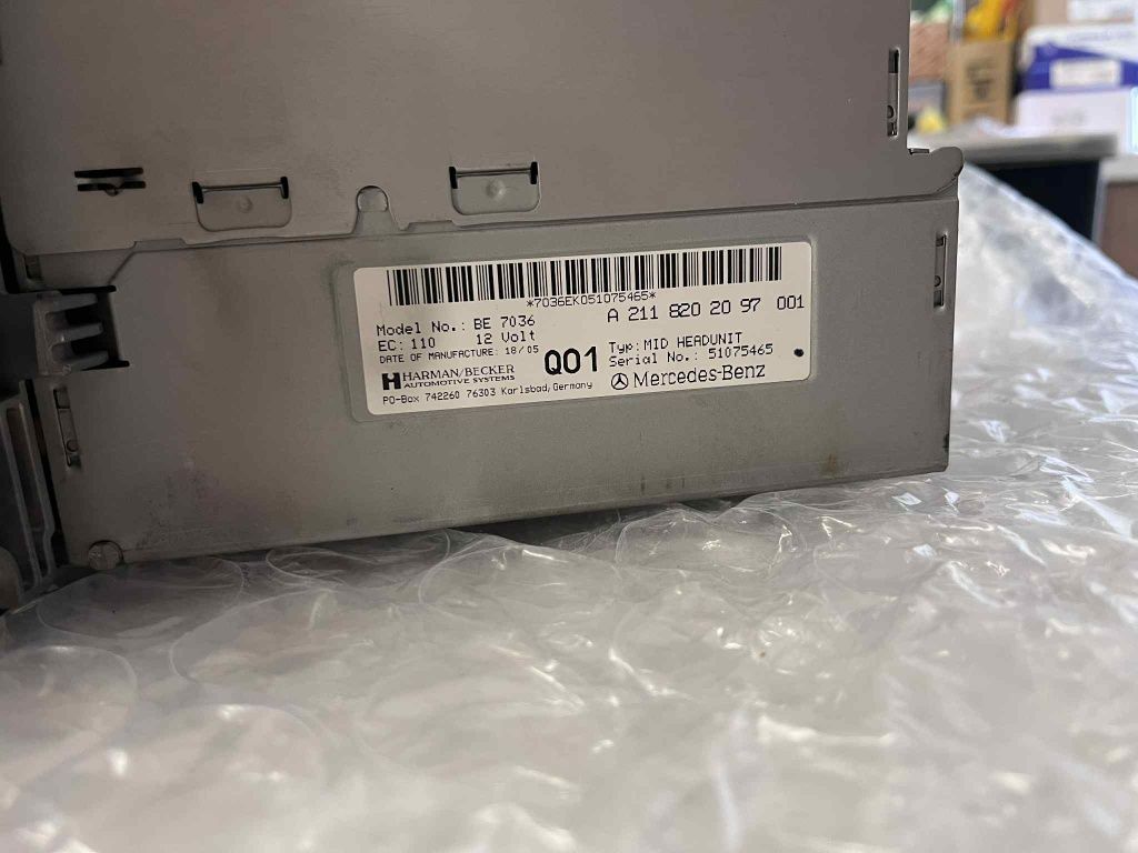 Продавам навигация за Мерцедес w211 e270