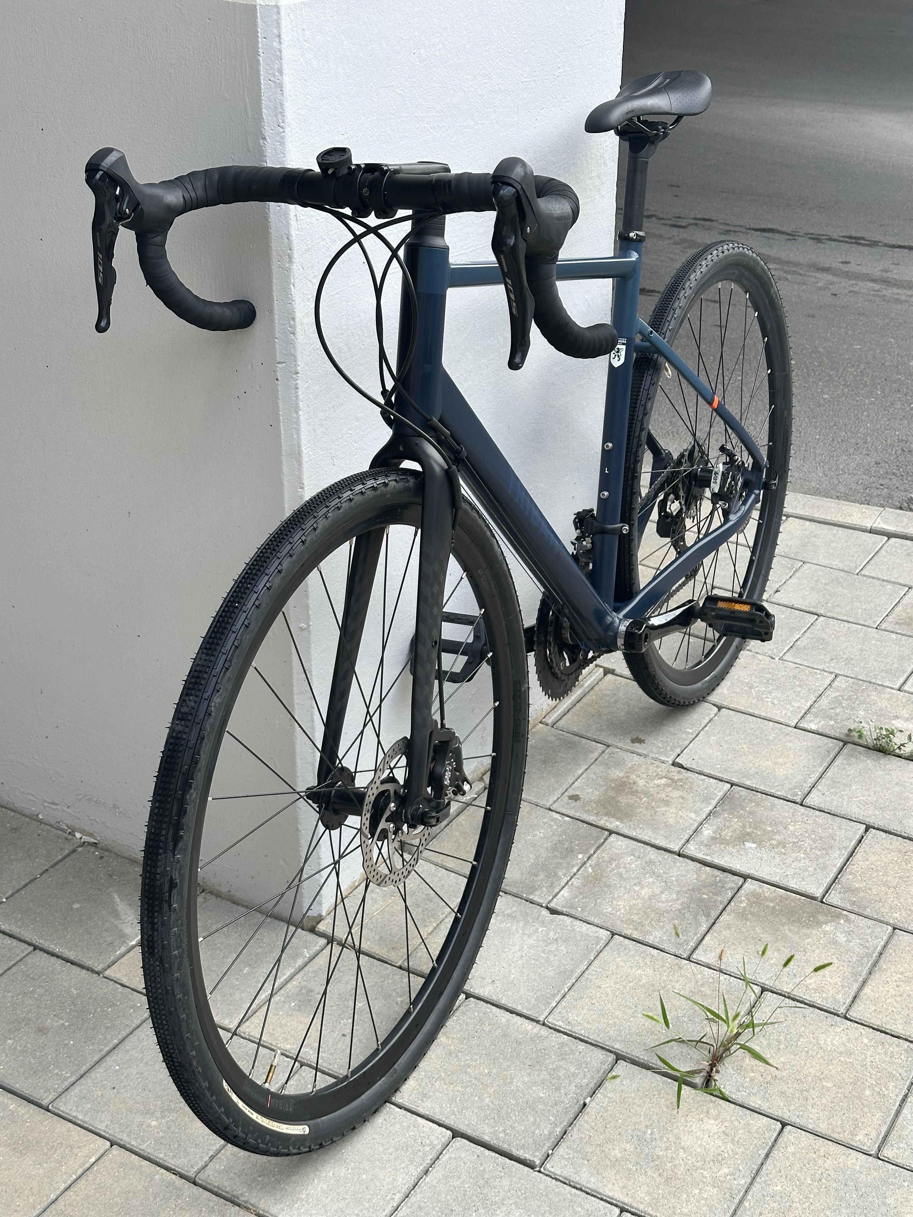Продавам велосипед Triban RC520 – отлично състояние