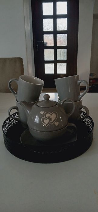 Set vesela cani  ceramica