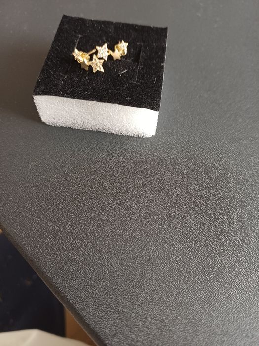 Cercei de aur galben de 14 k noi