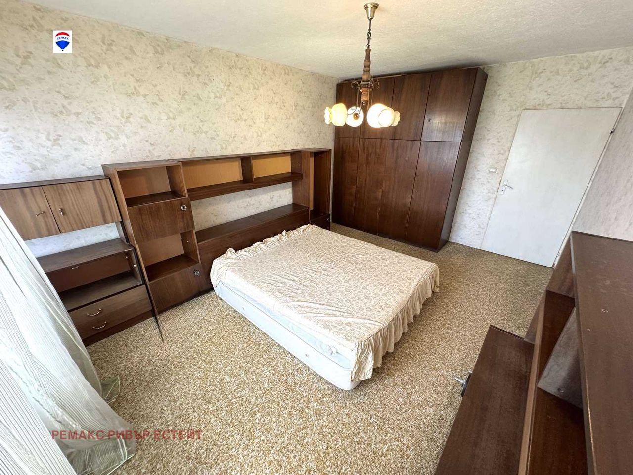 Продава се Тристаен апартамент в Русе, Чародейка - Юг - 82 кв.м за 4 €/кв.м - Снимка #9