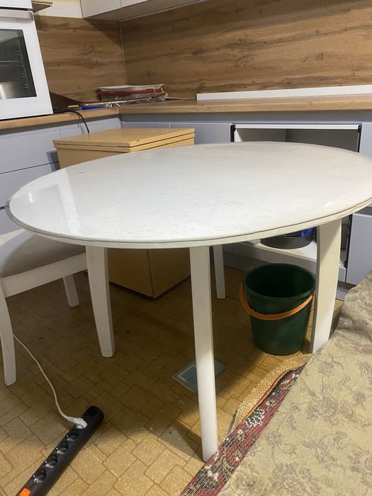 Кухонный гарнитур со столом