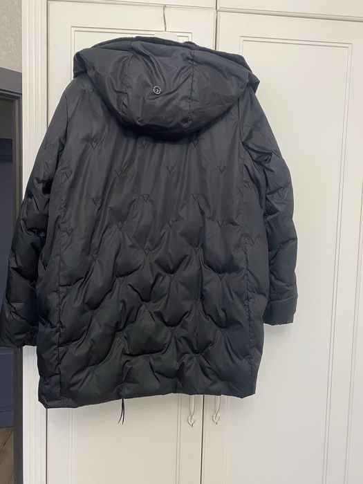 Продам женскую зимнюю куртку