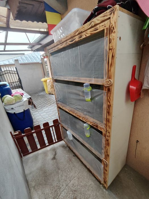 Cușcă mare 4 etaje + iepuri + chinchile – tot pachetul