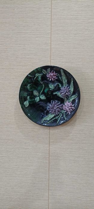 Настенное  декоративное  блюдо.