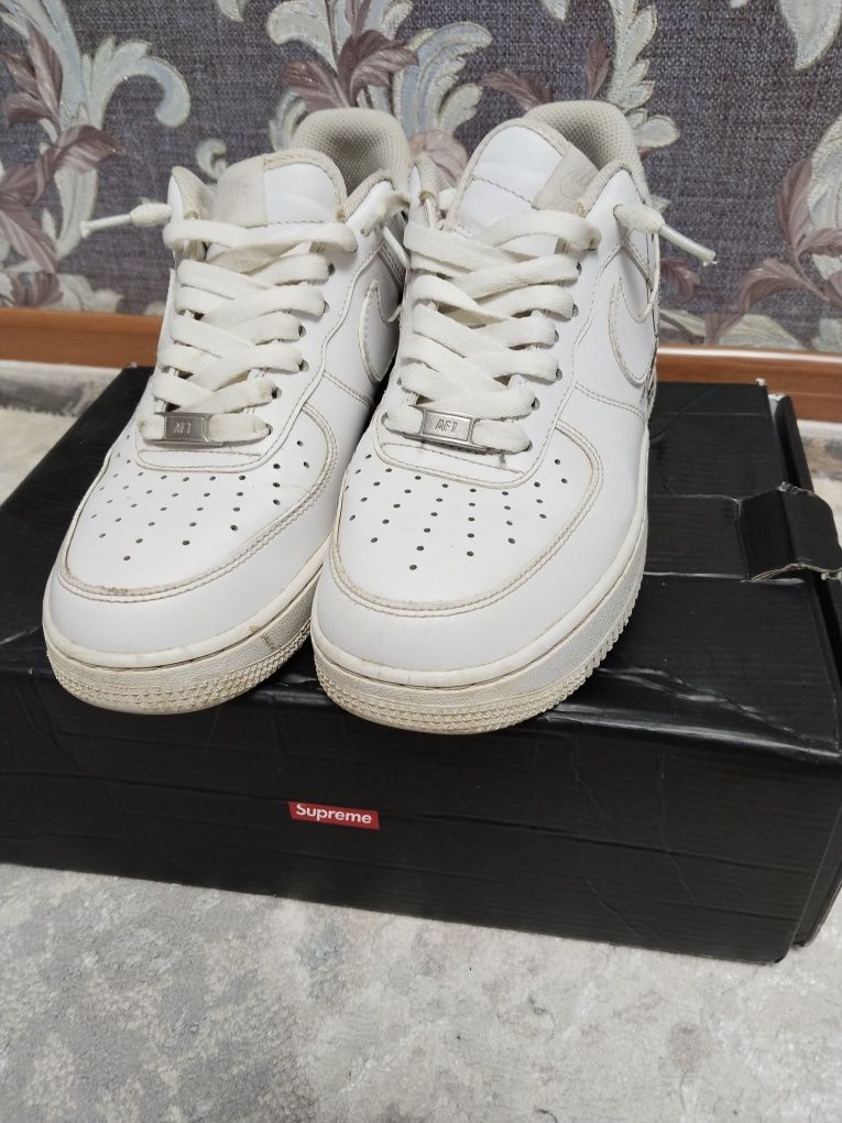 продам кросовки Nike air force 1 CDG 42 сайз (26.5)