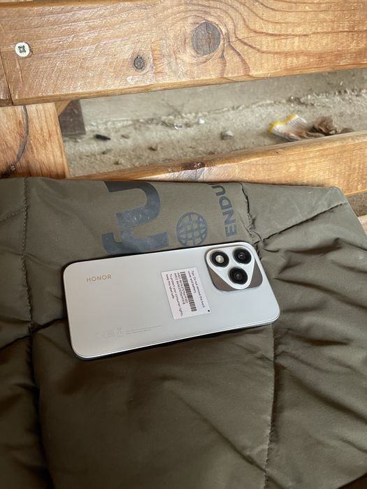 Телефон Honor 400Lite