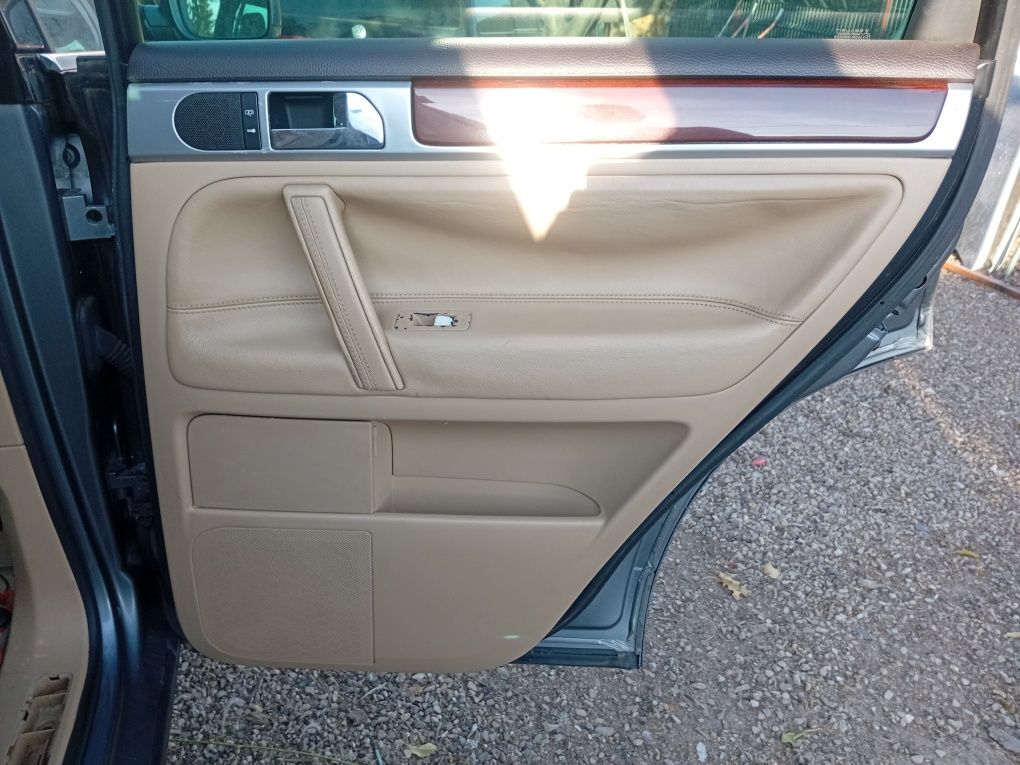 Bancheta /banchete spate /fete de uși pentru vw touareg 7L
