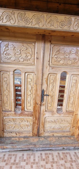 Vand ușa dubla din lemn masiv