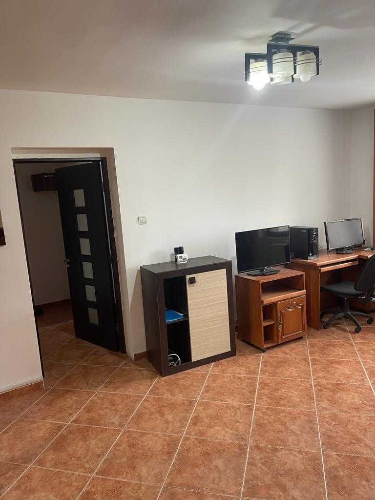 Apartament 2 camere Podu Ros 360 euro