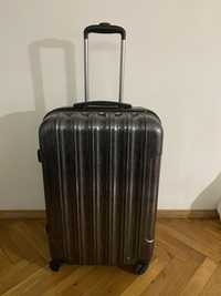 Куфар на колелца